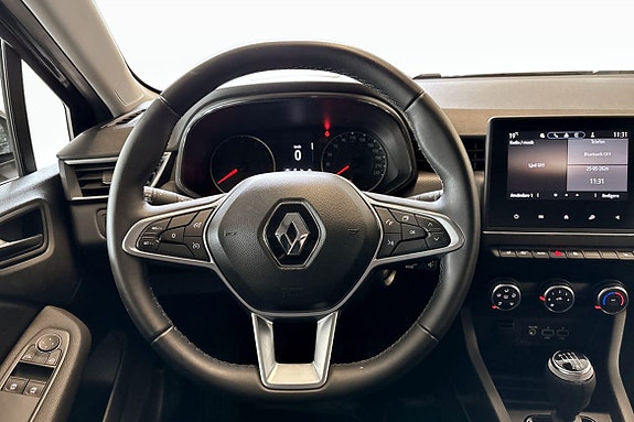 Renault Clio 7 of 9
