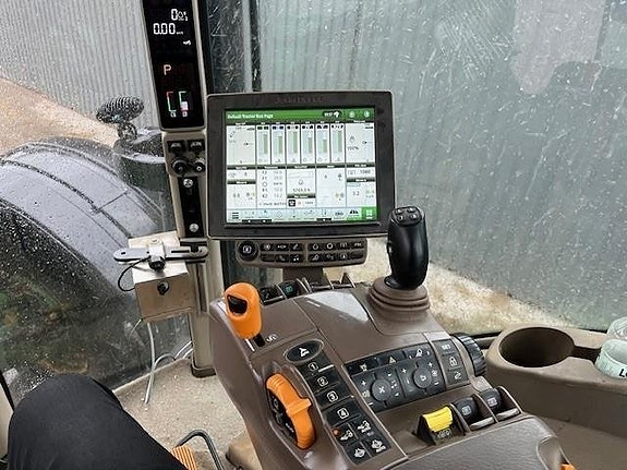 John Deere 8370R AP TRAKTOR FR.LYFT 3 of 4