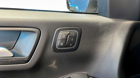 Ford Kuga 12 of 12