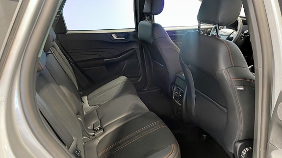 Ford Kuga 5 of 12
