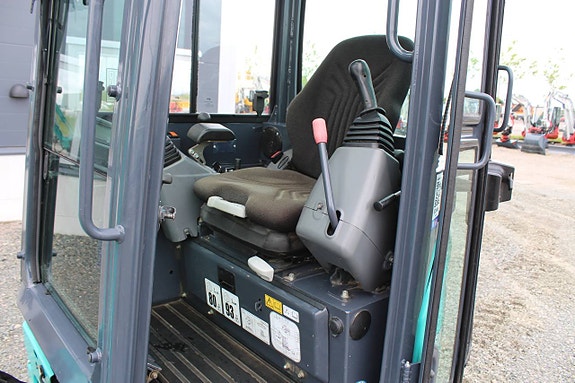 Minigrävare Kobelco SK25 SR 6E Tiltfäste 2 skopor 10 of 12