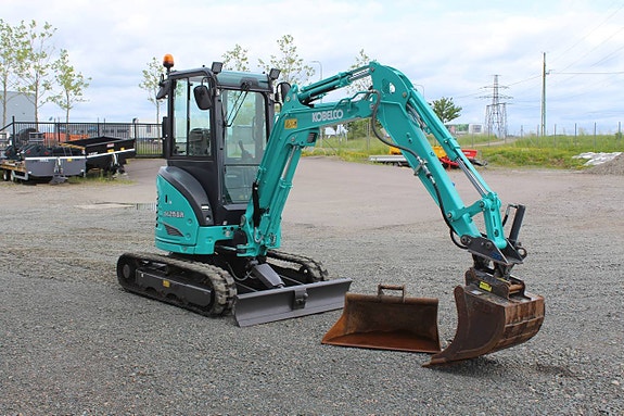 Minigrävare Kobelco SK25 SR 6E Tiltfäste 2 skopor 3 of 12