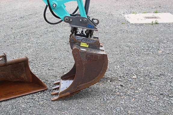 Minigrävare Kobelco SK25 SR 6E Tiltfäste 2 skopor 9 of 12