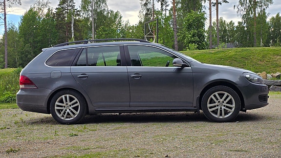 Volkswagen Golf VI 4 of 5