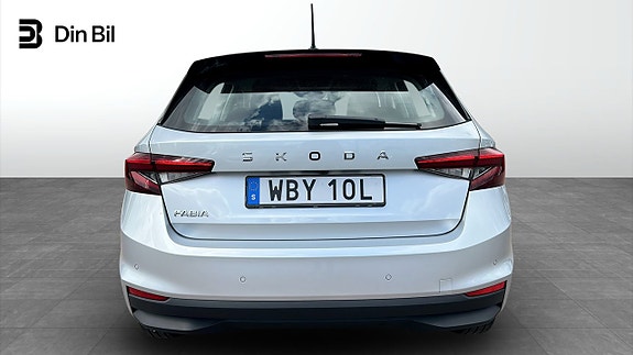 Skoda Fabia 5 of 5