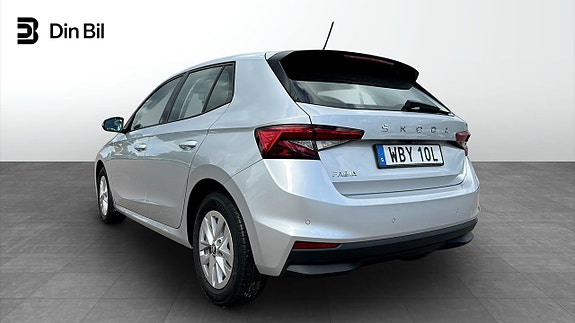 Skoda Fabia 3 of 5