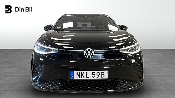 Volkswagen ID.4 GTX 4 of 5