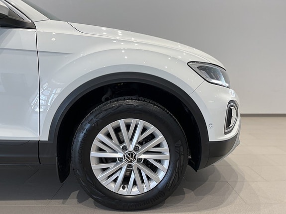 Volkswagen T-Roc 3 of 20