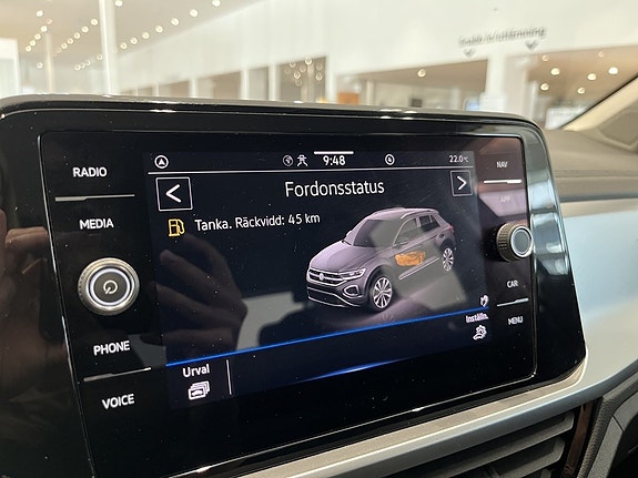 Volkswagen T-Roc 18 of 20