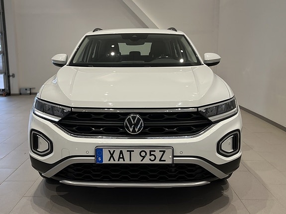 Volkswagen T-Roc 2 of 27