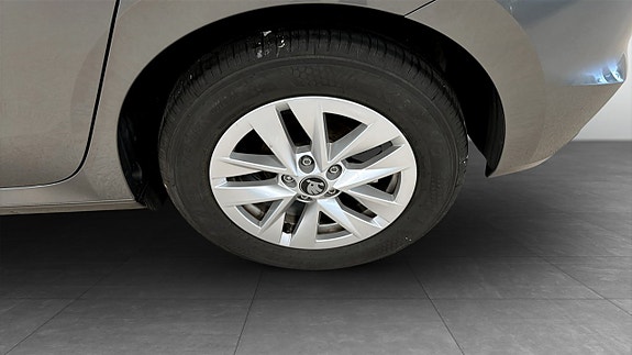 Skoda Fabia 6 of 12