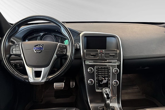 Volvo XC60 9 of 27