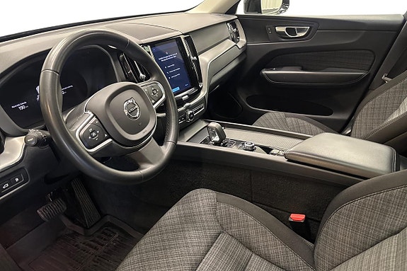 Volvo XC60 8 of 19