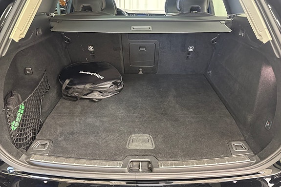 Volvo XC60 13 of 19