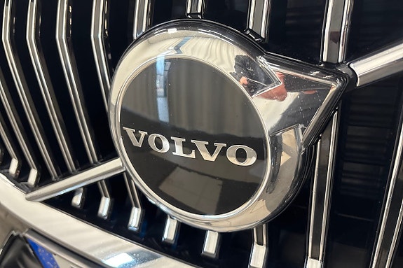 Volvo XC60 16 of 19