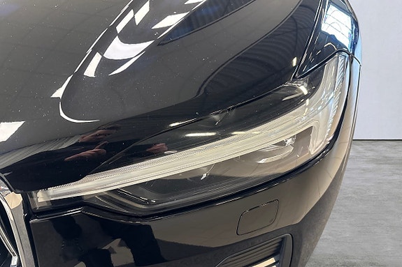 Volvo XC60 17 of 19