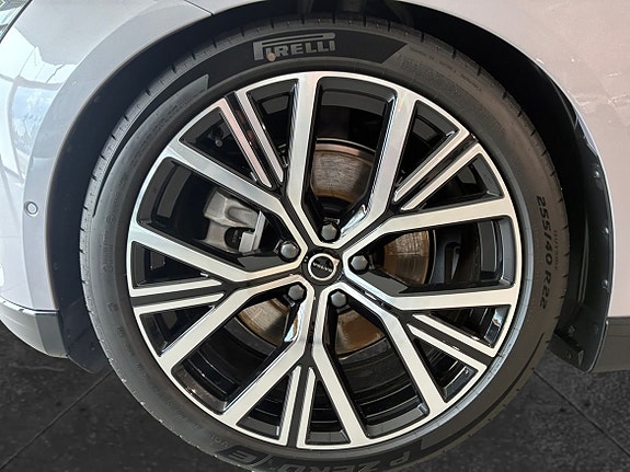 Volvo ES90 9 of 13