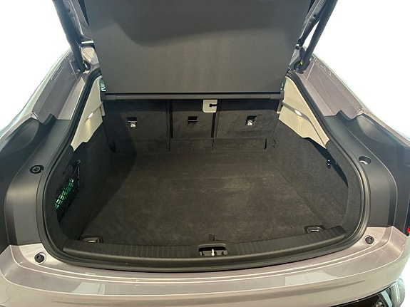 Volvo ES90 13 of 13