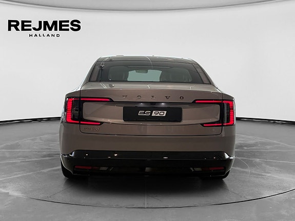 Volvo ES90 7 of 13