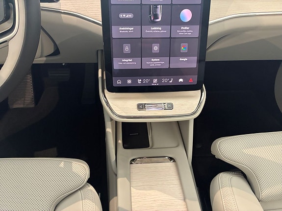 Volvo ES90 12 of 13