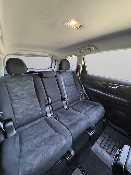 Nissan X-Trail 19 of 26