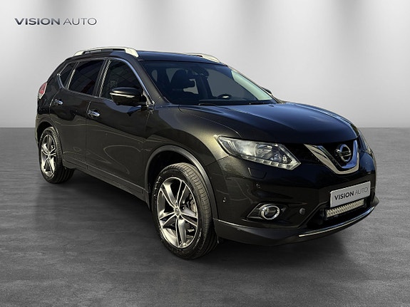 Nissan X-Trail 3 of 5