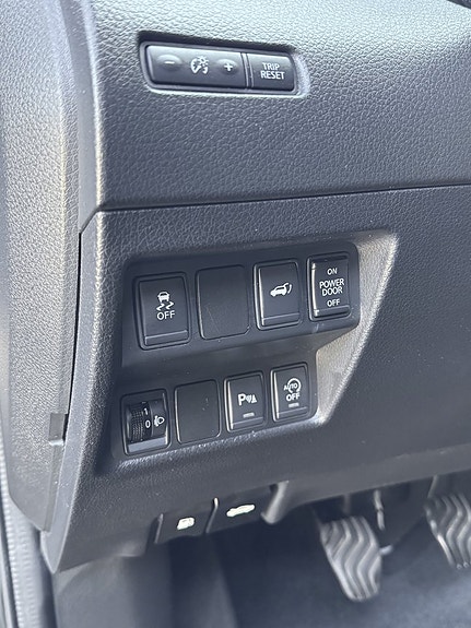 Nissan X-Trail 10 of 26