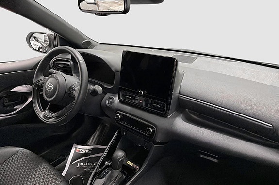 Toyota Yaris 7 of 11