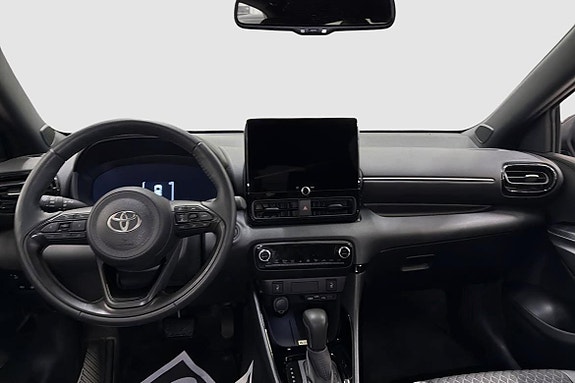 Toyota Yaris 9 of 11