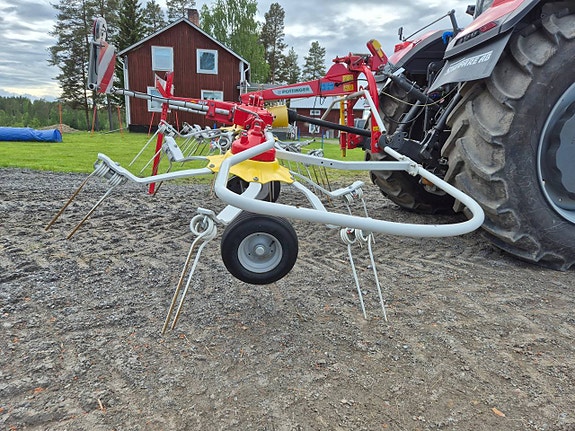 Pöttinger HIT 4.54 5.4 m Lite använd 2019 Bra skick 6 of 12