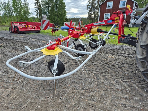 Pöttinger HIT 4.54 5.4 m Lite använd 2019 Bra skick 7 of 12