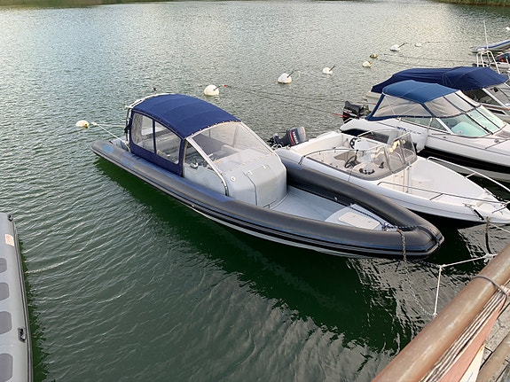 Prestige 900 med 320 hk Mercruiser diesel 2 of 5