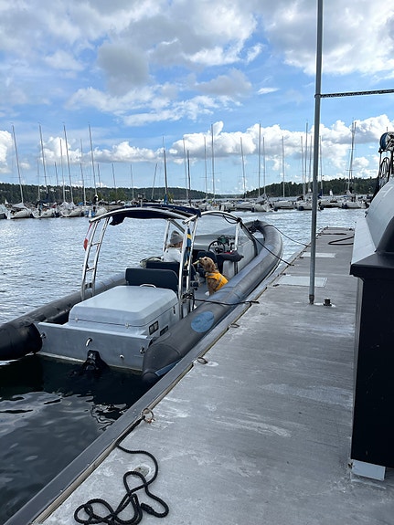 Prestige 900 med 320 hk Mercruiser diesel 6 of 7
