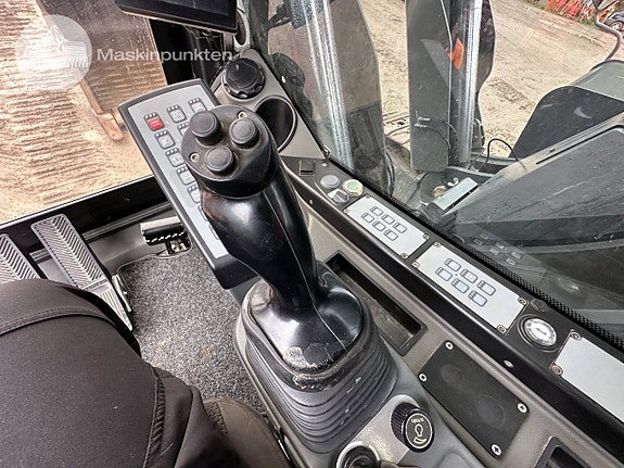 Liebherr R966 HD 17 of 27
