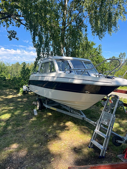 Yamarin 5800