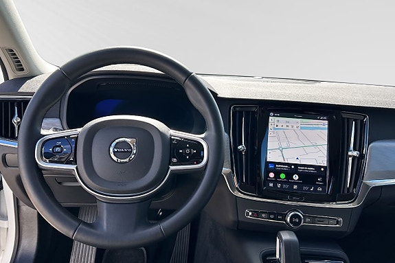 Volvo V90 10 of 13