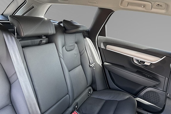 Volvo V90 12 of 13