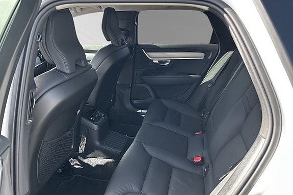 Volvo V90 9 of 13
