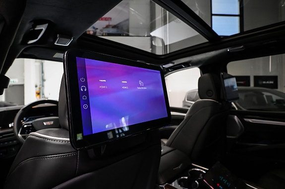 Cadillac Escalade 20 of 30