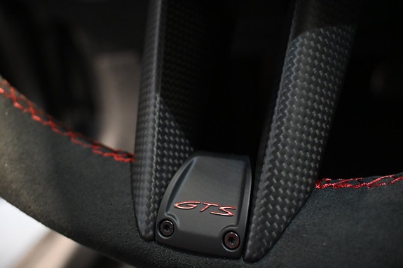 Porsche 911 Carrera GTS 20 of 23
