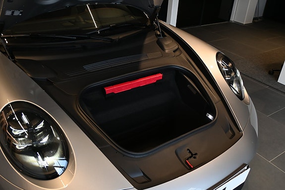 Porsche 911 Carrera GTS 23 of 23