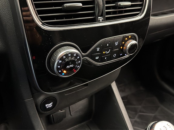 Renault Clio 20 of 29
