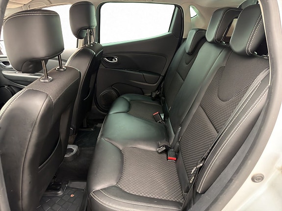 Renault Clio 14 of 29