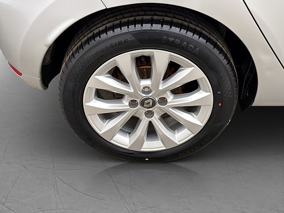 Renault Clio 28 of 29