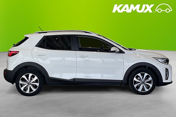 Kia Stonic 2 of 5