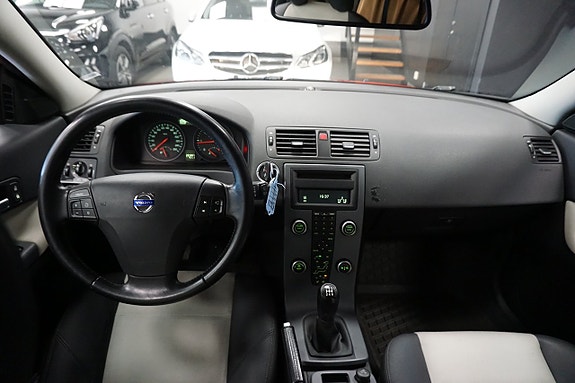 Volvo C30 10 of 16