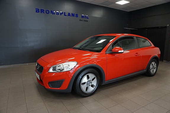 Volvo C30 2 of 16