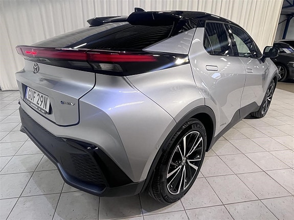 Toyota C-HR 23 of 24