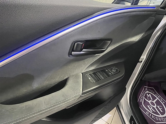 Toyota C-HR 11 of 24