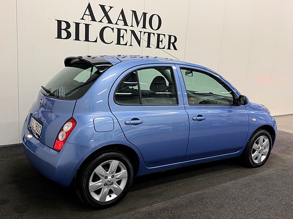 Nissan Micra 4 of 5